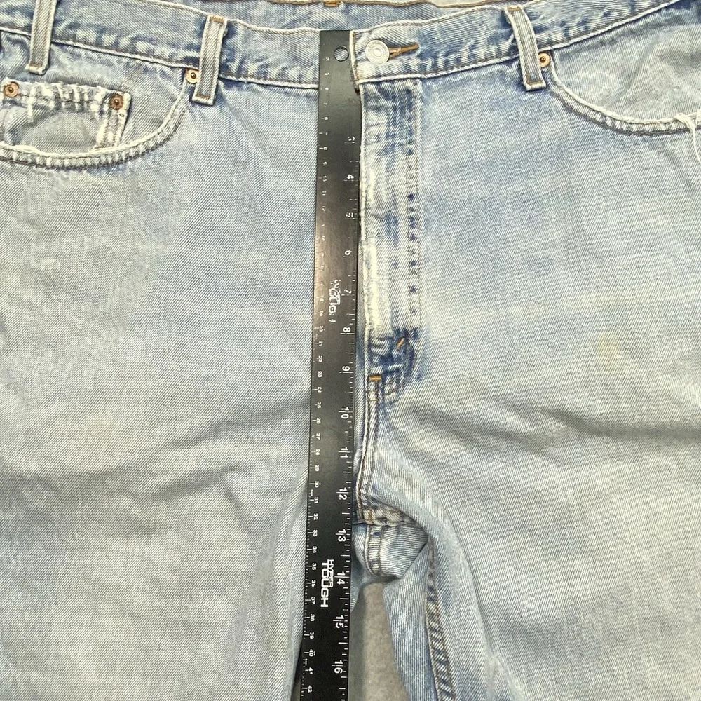 Vintage Levi's 550‎ Relaxed Fit Light Washed Men's 42x30 Denim Retro Distressed